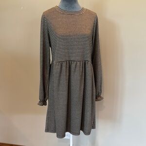 LOFT Black and Cream Long Sleeve Dress